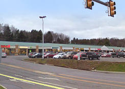 
                                	        St. Marys Plaza: Overview of St. Marys Plaza from Entrance
                                    