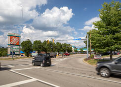 
                                	        Shoppers Plaza Shopping Center
                                    