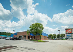 
                                	        Shoppers Plaza Shopping Center: PNC Bank
                                    