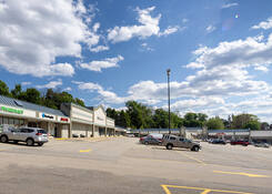 
                                	        Greensburg Shopping Center
                                    